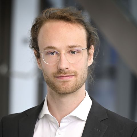 laurenz-ruzicka.jpg